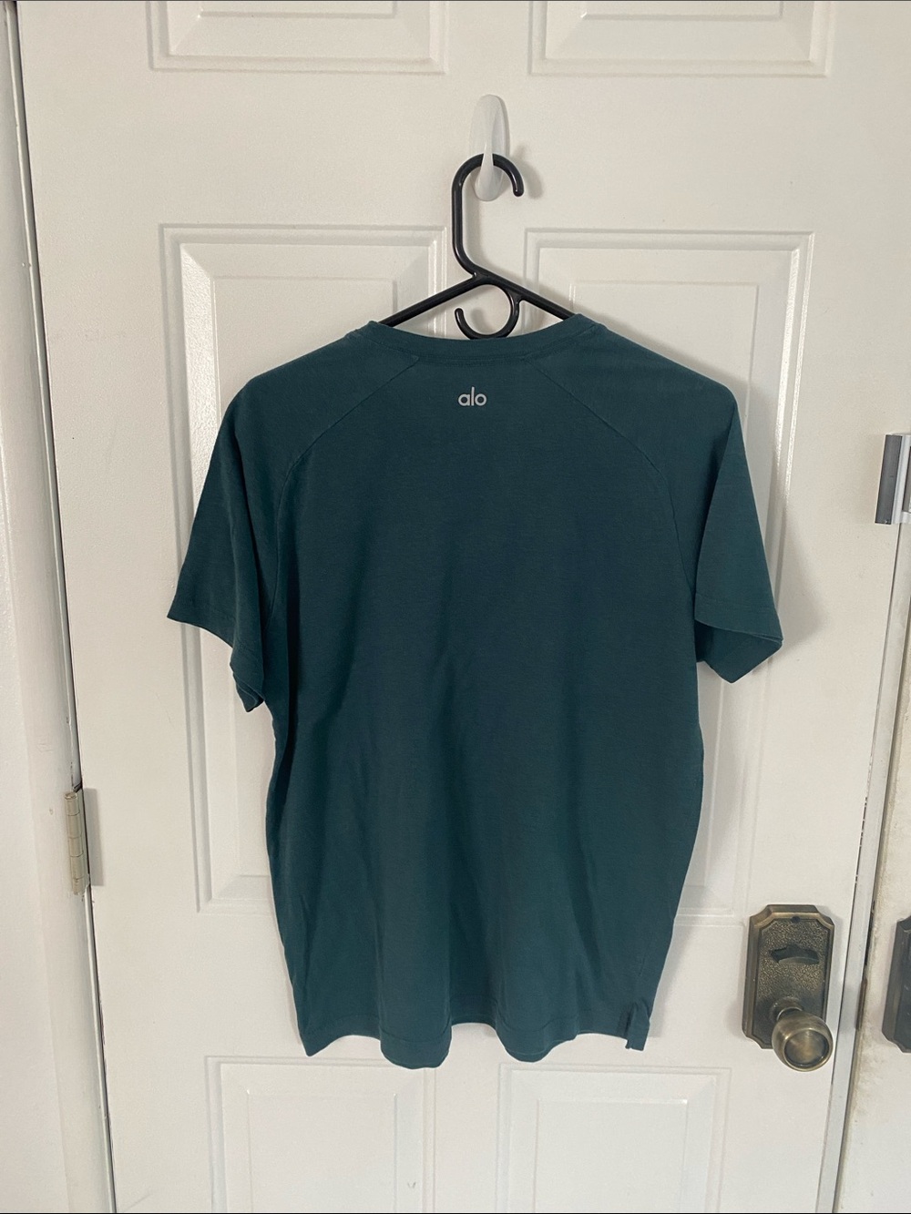 Alo Triumph Raglan Tee - Picture 3 of 7